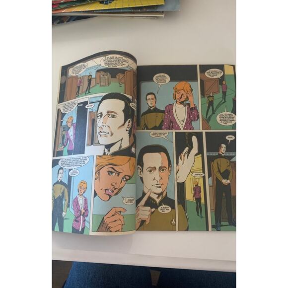 DC Comics "Star Trek" #7 Comic Book - Picture 5 of 5